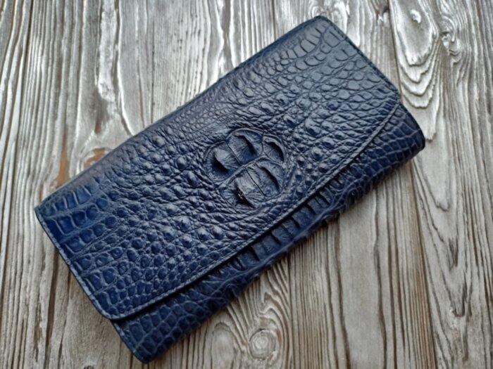 Кошелек женский из кожи крокодила (PC 745 Blue)