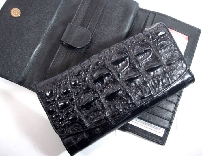 Женское портмоне из кожи крокодила (WOR-1030 black)